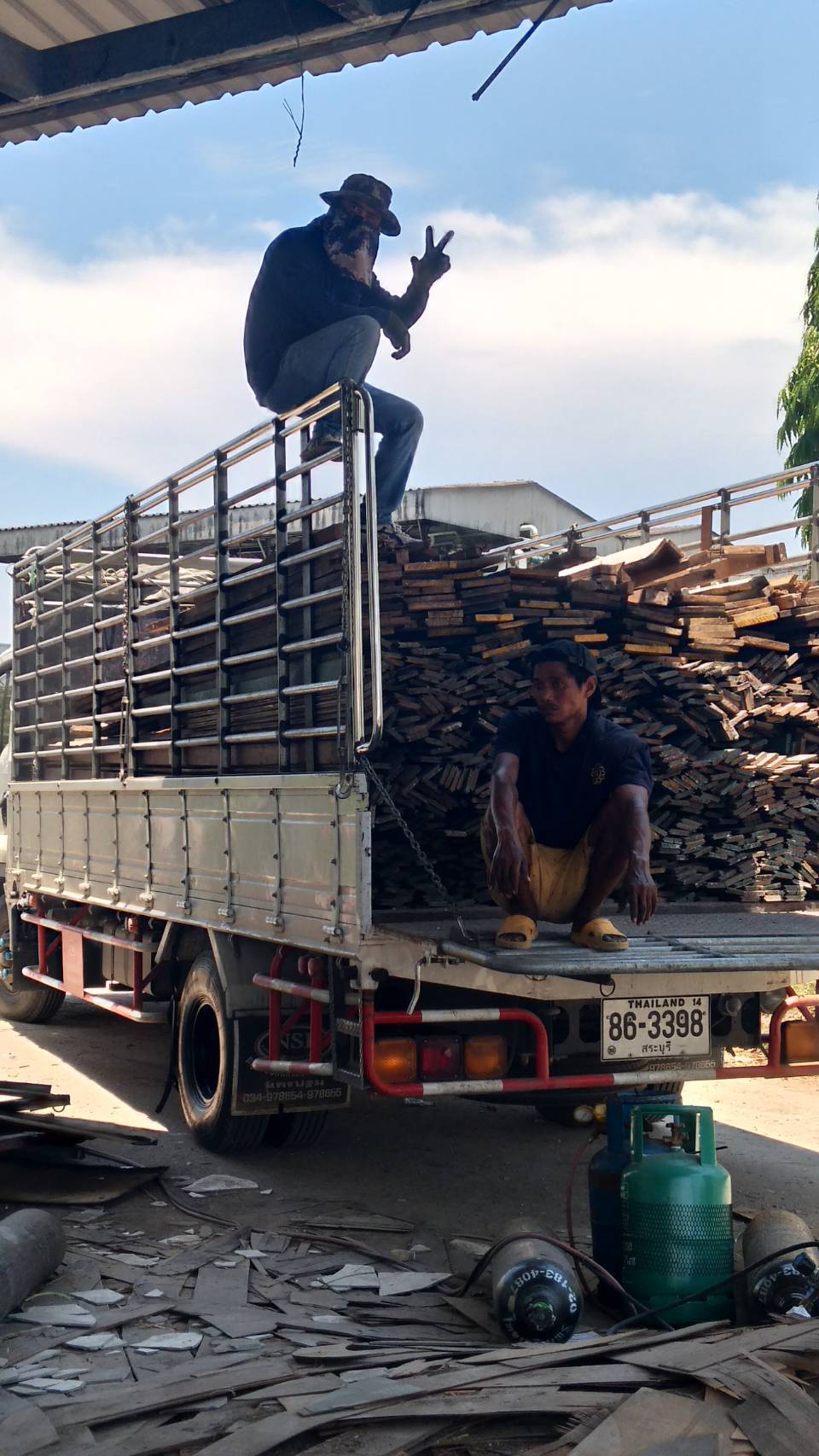 10 - https://รุ่งนําชัยค้าไม้เก่า.com | หจก.รุ่งนำชัยค้าไม้ - รับซื้อบ้านไม้เก่า บ้านไม้เก่า ไม้เก่าเรือนไทย โกดังไม้เก่า ไม้เก่าโรงงาน ไม้กองเก่า ให้ราคาสูงไม่ผ่านนายหน้า ให้ราคาสูงในราคาที่คุณพอใจ