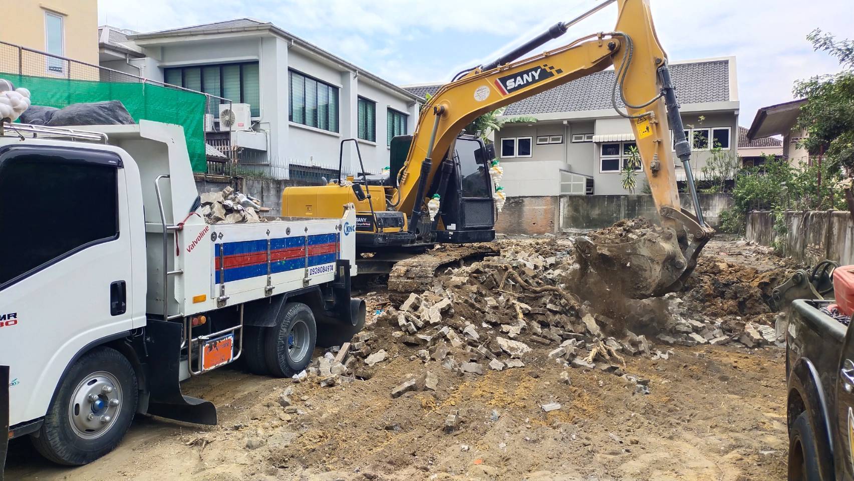 8 - https://รุ่งนําชัยค้าไม้เก่า.com | หจก.รุ่งนำชัยค้าไม้ - รับซื้อบ้านไม้เก่า บ้านไม้เก่า ไม้เก่าเรือนไทย โกดังไม้เก่า ไม้เก่าโรงงาน ไม้กองเก่า ให้ราคาสูงไม่ผ่านนายหน้า ให้ราคาสูงในราคาที่คุณพอใจ